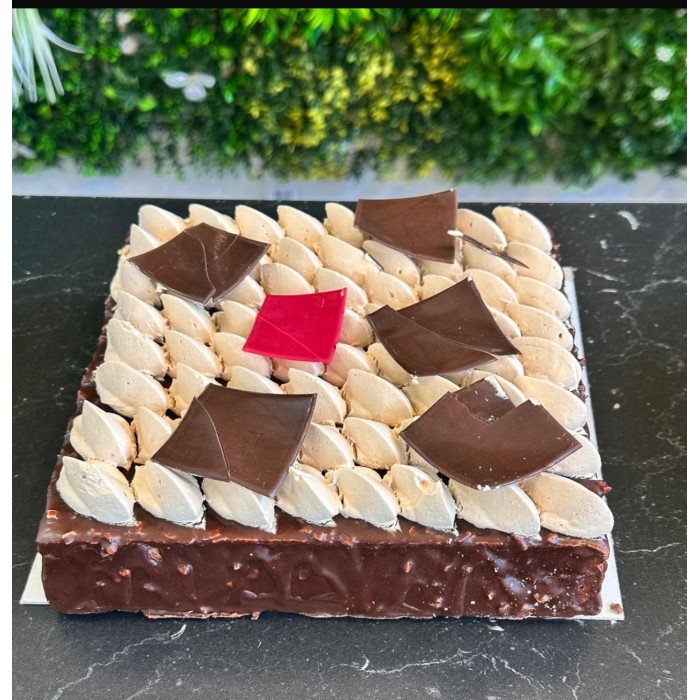 Gâteau chocolat 8 parts ( 48h à l’avance)